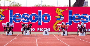 Bağcılarlı sporcular İtalya’dan madalyalarla döndü