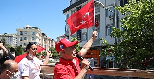 19 Mayıs coşkusu balkonlara taştı