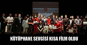 Kütüphane sevgisi kısa film oldu