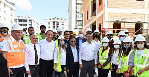 İmamoğlu Beylikdüzü’nde incelemelerde bulundu