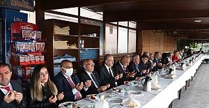 Kartal’da Muhtarlar Günü buruk kutlandı