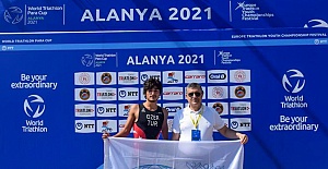 Bozkurt, tarihi başarıyı elde eden Özer’i tebrik etti