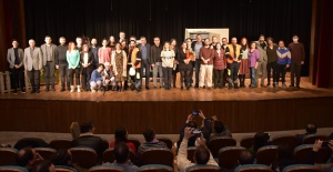 Esenyurt Belediye tiyatrosu ayakta alkışlandı