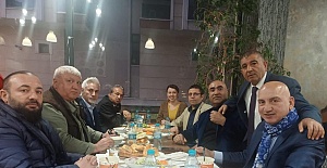 Gazeteciler Adil Cafe’de buluştu
