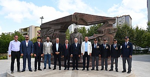 MECLİS BAŞKANI ZORLU TÖRE'DEN ANLAMLI ZİYARET