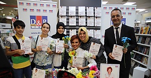 Yelda Başaran ilk İmza gününde kadınları Çiçeklerle Taçlandırdı