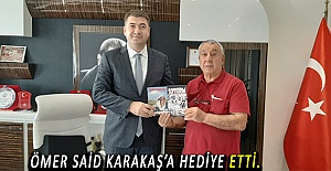 SERDAR ÜNSAL “YÜREĞİM İREVAN’DA KALDI  ÖMER SAİD KARAKAŞ’A HEDİYE ETTİ.