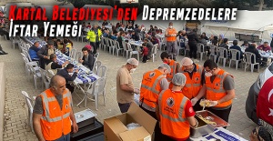 Kartal Belediyesi'den Depremzedelere İftar Yemeği